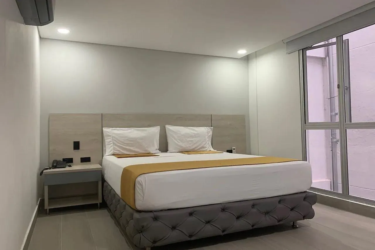 מדיין Hotel Loup